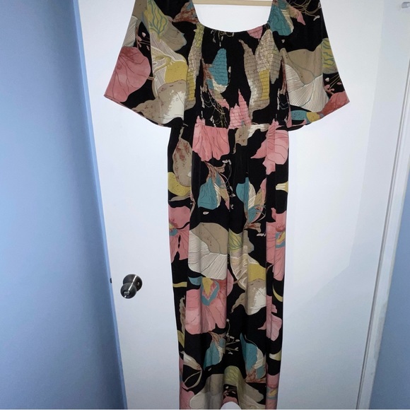 Plus Size Floral Maxi Dress with 2 Front Slits - Picture 2 of 5